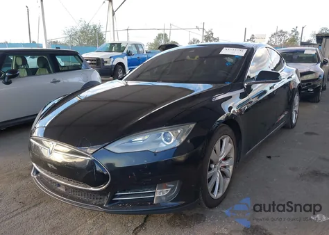 2015 Tesla Model S 85D/P85D from USA, damaged, VIN 5YJSA1E40FF105218